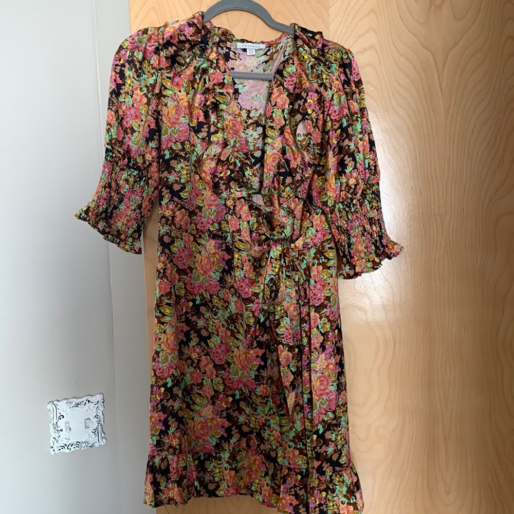 Top shop wrap dress. Size 12 multicolor( pink,tan,black,green) fun summer dress.
